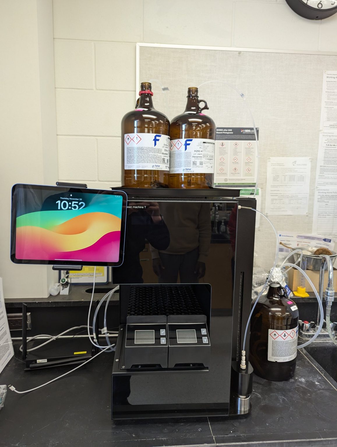 Auto Column Chromatography Machine Instrumentation – The Walsh Research Group